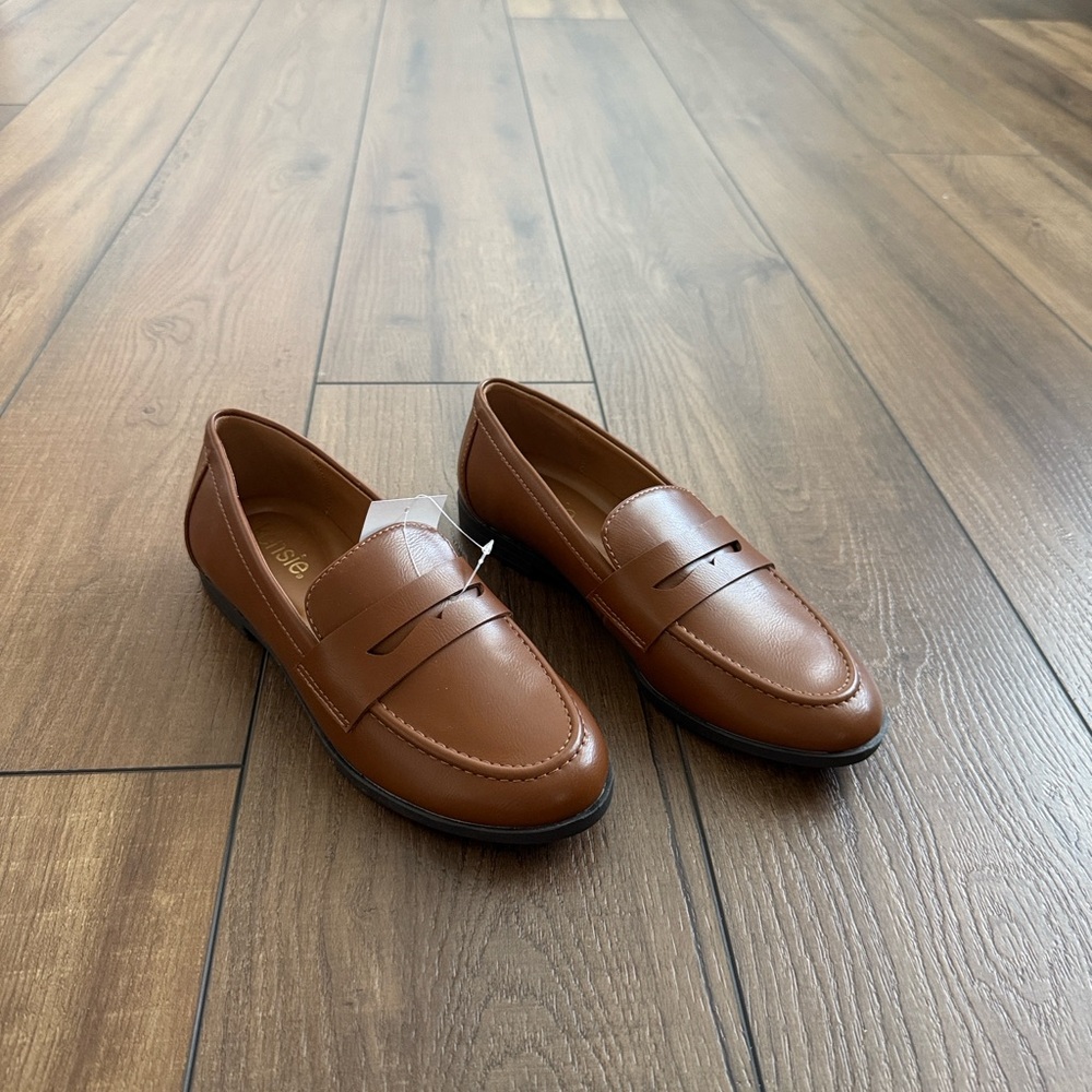 Kensie Gitty Classic Cognac (Brown) Women’s Slip-On Loafers - Picture 4 of 9